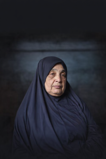 تقرير اثنا عشر يوما في قلب الجحيم أم ترى موت عائلتها تقرير اثنا عشر يوما في قلب الجحيم أم ترى موت عائلتها