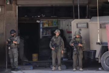 اشتباكات مع الاحتلال في نابلس واعتقال طلاب من كتلة النجاح اشتباكات مع الاحتلال في نابلس واعتقال طلاب من كتلة النجاح