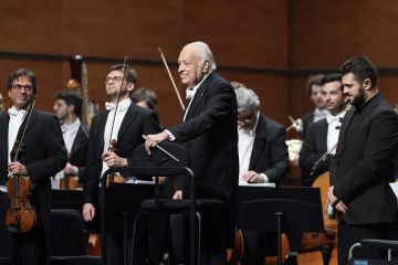 زوبين ميهتا يلغي جميع مشاريعه في إسرائيل احتجاجا على جرائم الحرب بحق الفلسطينيين