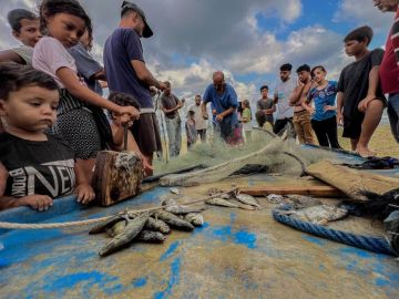 خاص خسائر فادحة تهدد الأمن الغذائي.. مطالبات بخطة إنقاذ عاجلة لقطاع الصيد في غزة