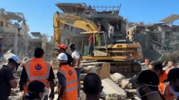 الدفاع المدني بغزة يعلق الاستجابة لإزالة أخطار المباني بسبب نفاد الوقود