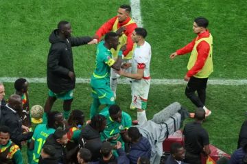 إيقاف وغرامات ضخمة.. الكاف يعاقب السنغال والمغرب بعد نهائي ناري في أمم إفريقيا إيقاف وغرامات ضخمة.. الكاف يعاقب السنغال والمغرب بعد نهائي ناري في أمم إفريقيا