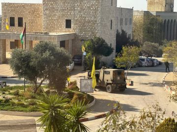 قوات الاحتلال تقتحم جامعة بيرزيت وتطلق الرصاص الحي وقنابل الغاز