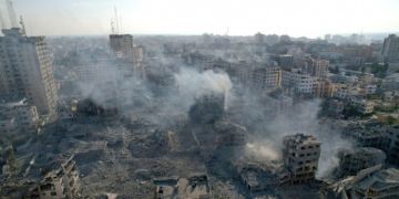 نسف منازل بحي التفاح وغارات على رفح بعد العثور على جثة آخر جندي بغزة