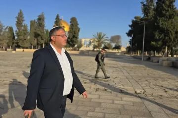 المتطرف بن غفير يقتحم المسجد الأقصى