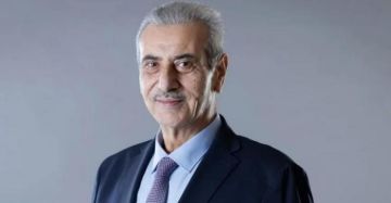 من هو علي شعث الذي أسندت إليه إدارة غزة بعد الحرب؟