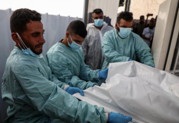 الصحة بغزة تعلن استلام 15 جثمانا لشهداء أفرج عنهم الاحتلال