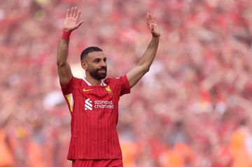 محمد صلاح بين أوروبا والسعودية.. هل يترك ليفربول قريبا؟