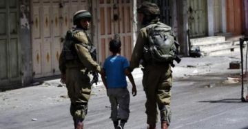 مركز فلسطين: أكثر من 600 حالة اعتقال لقاصرين خلال 2025