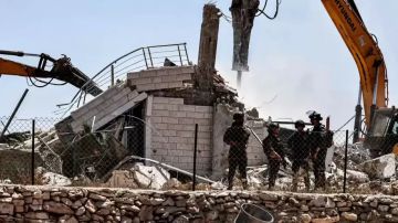 الاحتلال يشرع بهدم منزل قيد الإنشاء شرق بيت لحم