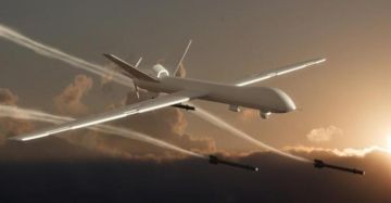 قائد الجيش الإيراني يأمر بتعزيز القوات بـ1000 طائرة مسيرة استراتيجية