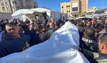 وول ستريت: الميلشيات المدعومة إسرائيليا بغزة لا تحظى بتأييد شعبي ومرفوضة مجتمعيا وول ستريت: الميلشيات المدعومة إسرائيليا بغزة لا تحظى بتأييد شعبي ومرفوضة مجتمعيا