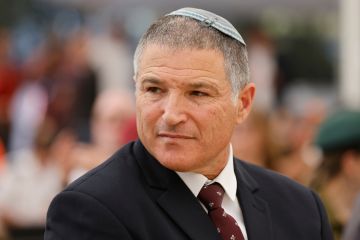 تبليغ رئيس الشاباك الإسرائيلي رسميا: ستكون مطالبا بالاستقالة أو الإقالة بسبب قضية التهريب إلى غزة