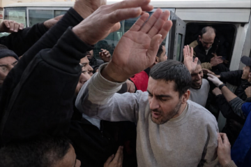 بالأسماء... الاحتلال يفرج عن 7 أسرى من قطاع غزة