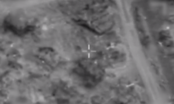 قتل 3 مقاومين.. الجيش الإسرائيلي يعتقل قائدا في القسام برفح بعد تسلمه من ميليشيا متعاونة مع إسرائيل