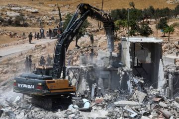 1024 انتهاكا للاحتلال..شهيد وعشرات الجرحى وتصعيد شامل في الضفة والقدس خلال الأسبوع الماضي 1024 انتهاكا للاحتلال..شهيد وعشرات الجرحى وتصعيد شامل في الضفة والقدس خلال الأسبوع الماضي