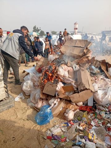 وزارة الاقتصاد: إتلاف 2.2 طن من الدجاج الفاسد في خانيونس