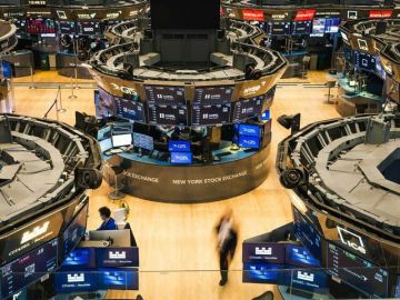 الأسهم الأمريكية تتعافى وتغلق بالمنطقة الخضراء مع تراجع عوائد السندات