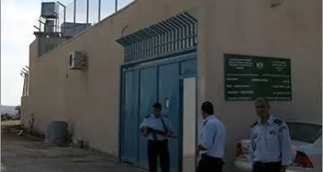 أمجد عبيد.. معتقل سياسي يواجه ظلم السلطة بأمعاءه الخاوية