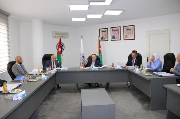 مجلس أمناء جامعة إربد الأهلية يعقد أولى جلساته للعام الجامعي 2026 2027