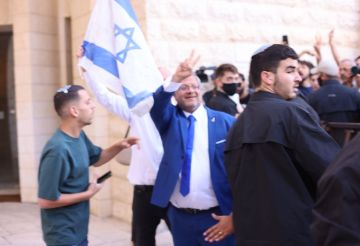 إسرائيل.. بن غفير خارج تشكيلة الحكومة المقبلة وفق تعهد نتنياهو أمام الاتحاد الأوروبي إسرائيل.. بن غفير خارج تشكيلة الحكومة المقبلة وفق تعهد نتنياهو أمام الاتحاد الأوروبي
