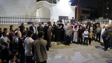 وقفة تضامنية في جبل التاج تنديدا بالاعتداء على كنيسة حمود