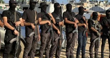 داخلية غزة تنعى شهيدين من الأمن الداخلي خلال مهمة في دير البلح داخلية غزة تنعى شهيدين من الأمن الداخلي خلال مهمة في دير البلح