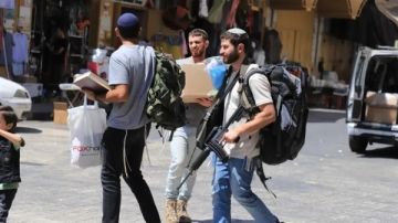 إصابة مواطن في هجوم لمستوطنين في يبرود إصابة مواطن في هجوم لمستوطنين في يبرود