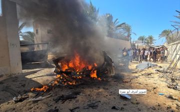 شهيد وإصابات في قصف إسرائيلي لمركبة مدنية وسط القطاع شهيد وإصابات في قصف إسرائيلي لمركبة مدنية وسط القطاع