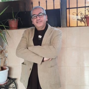 تكاد الأمة أن تلد ربتها! حين تنقلب موازين التربية، ويصبح الأبناء سادة القرار تكاد الأمة أن تلد ربتها! حين تنقلب موازين التربية، ويصبح الأبناء سادة القرار