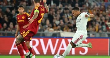 مبابي يحطم رقم ميسي ويصبح أصغر لاعب يبلغ 100 مباراة بدوري الأبطال مبابي يحطم رقم ميسي ويصبح أصغر لاعب يبلغ 100 مباراة بدوري الأبطال