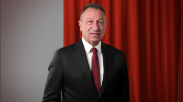 اعتذار مدحت شلبي ينهي الخلاف .. ومحمود الخطيب يوقف الدعاوى اعتذار مدحت شلبي ينهي الخلاف .. ومحمود الخطيب يوقف الدعاوى