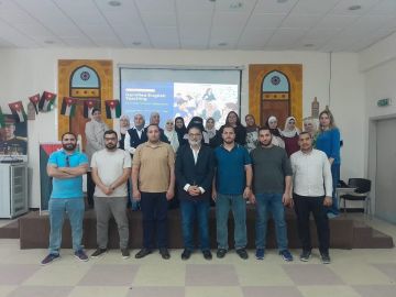 اللجنة الأردنية الأمريكية للتبادل التعليمي تسلط الضوء على مشروع الدكتور محمد الجيوسي في دعم تعليم اللغة الإنجليزية اللجنة الأردنية الأمريكية للتبادل التعليمي تسلط الضوء على مشروع الدكتور محمد الجيوسي في دعم تعليم اللغة الإنجليزية