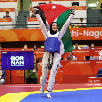 فادية الخرفان تحرز ذهبية التايكواندو في آسياد ناغويا فادية الخرفان تحرز ذهبية التايكواندو في آسياد ناغويا
