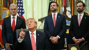 ترامب يتهرب من حسم موقفه بشأن تأييد فانس للرئاسة في 2028 ترامب يتهرب من حسم موقفه بشأن تأييد فانس للرئاسة في 2028