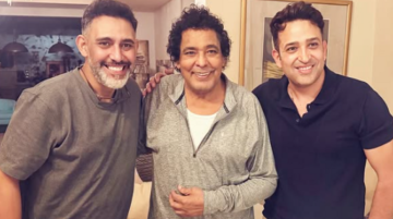 في بيت الكينغ .. لقطات من الاحتفال بعيد ميلاد محمد منير الـ72 ومفاجأة تعلن قريبا في بيت الكينغ .. لقطات من الاحتفال بعيد ميلاد محمد منير الـ72 ومفاجأة تعلن قريبا