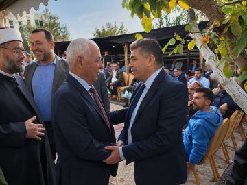 العيسوي ينقل تعازي جلالة الملك وولي العهد إلى عشيرة العواملة بوفاة الحاج متعب الفضيل العواملة العيسوي ينقل تعازي جلالة الملك وولي العهد إلى عشيرة العواملة بوفاة الحاج متعب الفضيل العواملة