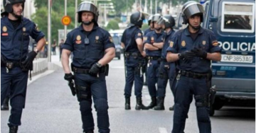 القبض على شخصين بتهمة الإرهاب في إقليم الباسك الإسباني القبض على شخصين بتهمة الإرهاب في إقليم الباسك الإسباني