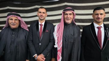مأدبة عشاء في زفاف عبدالرحمن ومحمد وائل الحياري مأدبة عشاء في زفاف عبدالرحمن ومحمد وائل الحياري