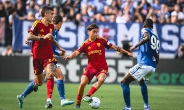 روما يتعادل مع كومو سلبيا ويهدر فرصة تصدر الدوري الإيطالي روما يتعادل مع كومو سلبيا ويهدر فرصة تصدر الدوري الإيطالي