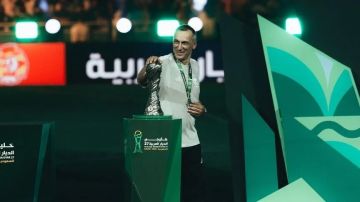الاتحاد السعودي يؤكد استمرار جورجيوس دونيس مدربا للمنتخب الاتحاد السعودي يؤكد استمرار جورجيوس دونيس مدربا للمنتخب