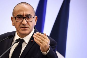 وزير الداخلية الفرنسي يحذر من خطر اضطرابات كبير في الاحتجاجات المرتقبة وزير الداخلية الفرنسي يحذر من خطر اضطرابات كبير في الاحتجاجات المرتقبة