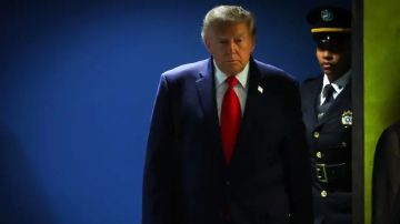 ترامب يتراجع إلى أدنى مستوى تاريخي في استطلاع وول ستريت جورنال ترامب يتراجع إلى أدنى مستوى تاريخي في استطلاع وول ستريت جورنال