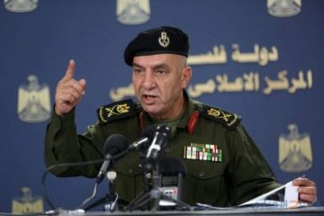 اللواء المتقاعد عدنان الضميري يتهم شرطة طولكرم بالاعتداء عليه وعلى أفراد أسرته.. والشرطة: نفذنا مذكرات قضائية اللواء المتقاعد عدنان الضميري يتهم شرطة طولكرم بالاعتداء عليه وعلى أفراد أسرته.. والشرطة: نفذنا مذكرات قضائية