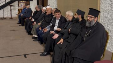 الجالية الأردنية في بريطانيا تنظم وقفة شموع تضامنا مع أسر شهداء حادثة الكرك الجالية الأردنية في بريطانيا تنظم وقفة شموع تضامنا مع أسر شهداء حادثة الكرك