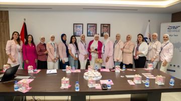 كريف الأردن تعقد جلسة توعوية لموظفيها حول سرطان الثدي كريف الأردن تعقد جلسة توعوية لموظفيها حول سرطان الثدي