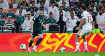 السعودية تبلغ نهائي خليجي 27 بركلات الترجيح على حساب قطر السعودية تبلغ نهائي خليجي 27 بركلات الترجيح على حساب قطر