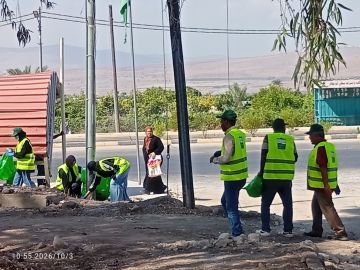 مركز شباب الشيخ حسين ينفذ نشاطا تطوعيا للحد من إلقاء النفايات مركز شباب الشيخ حسين ينفذ نشاطا تطوعيا للحد من إلقاء النفايات