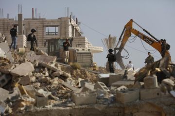 الاحتلال يهدم 3 منازل في القدس وسلفيت