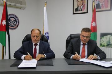 جامعة إربد الأهلية توقع اتفاقية تعاون لتنظيم سلسلة من المؤتمرات العلمية الدولية المحكمة وتعزيز حضورها البحثي جامعة إربد الأهلية توقع اتفاقية تعاون لتنظيم سلسلة من المؤتمرات العلمية الدولية المحكمة وتعزيز حضورها البحثي